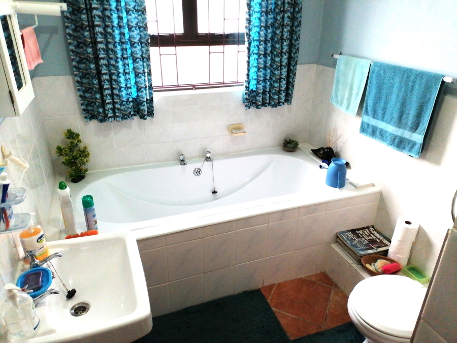 3 Bedroom Property for Sale in Admirals Park Western Cape